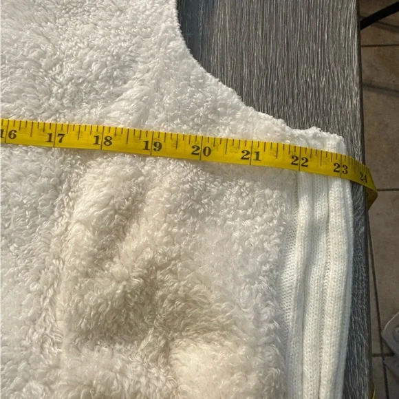 Love Tree Cream Fleece Vest - Picture 7 of 8